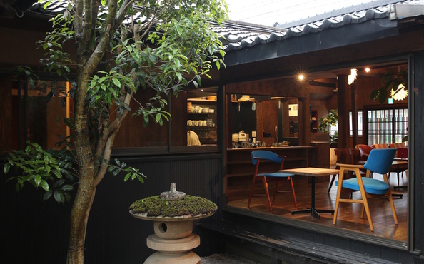 Cafe LINQ Takasegawa（カフェ リンクタカセガワ）